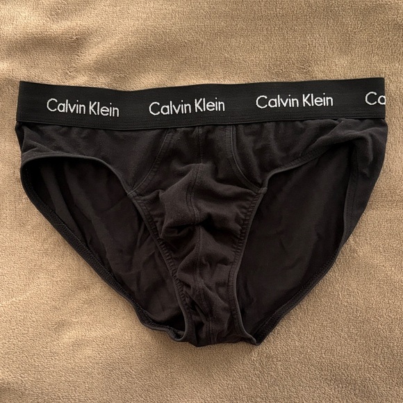 Calvin Klein Men's Hip Briefs - Picture 1 of 2